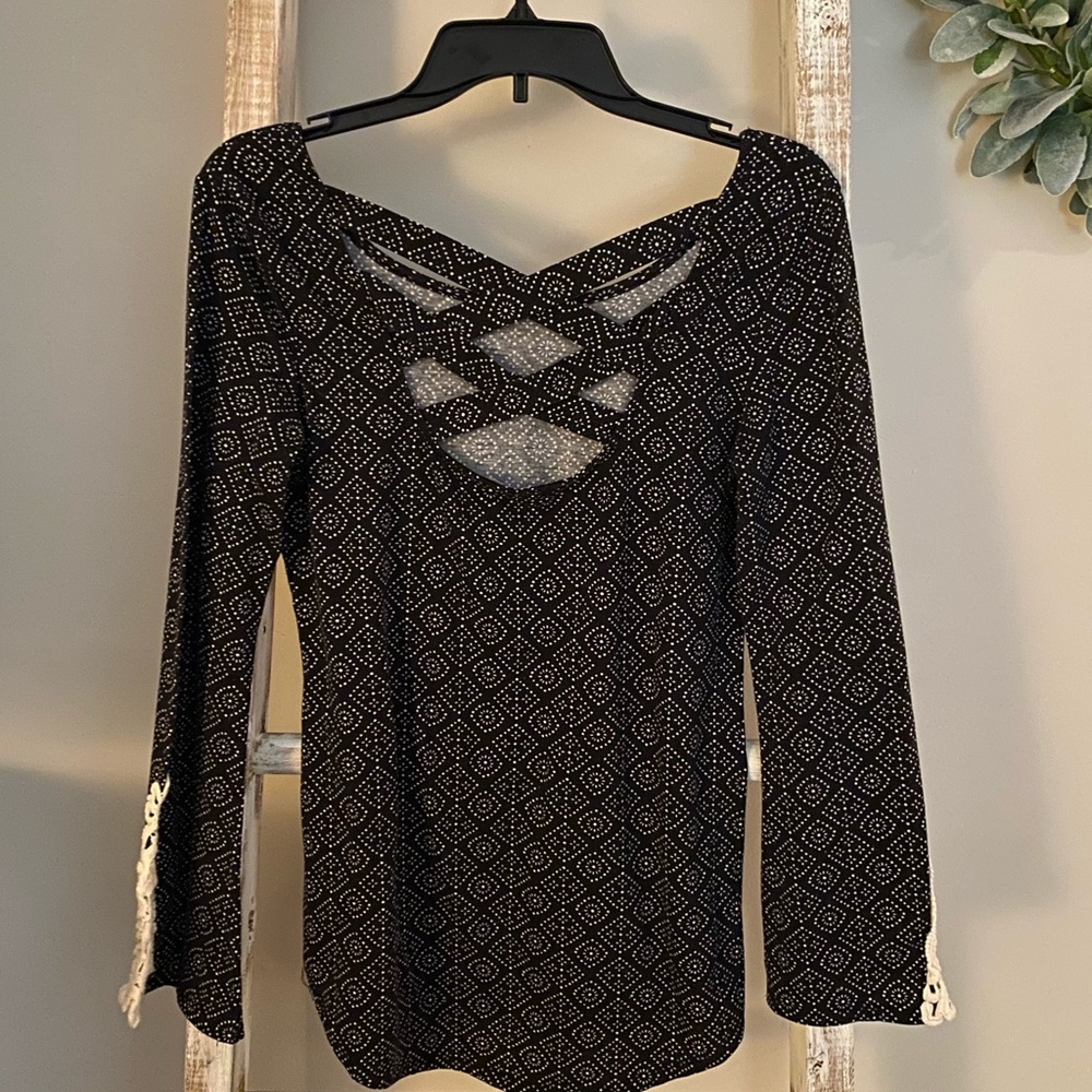 2/$15 Maurices Bell Sleeve Top